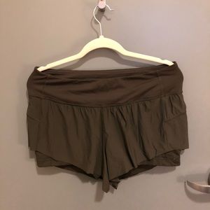 Lululemon built in spandex shorts size 6 army green